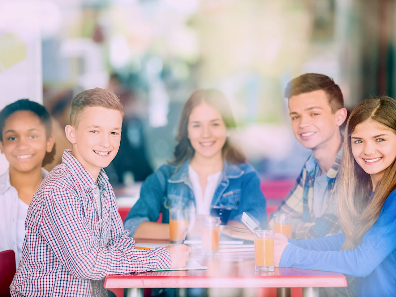 Schulessen verbessert die Ernährungsqualität von Kindern